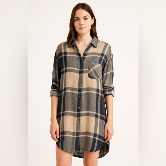 Free People Tops - Free People Women’s M Oversized Plaid Button Up Shirt Longline Tunic Blue Beige